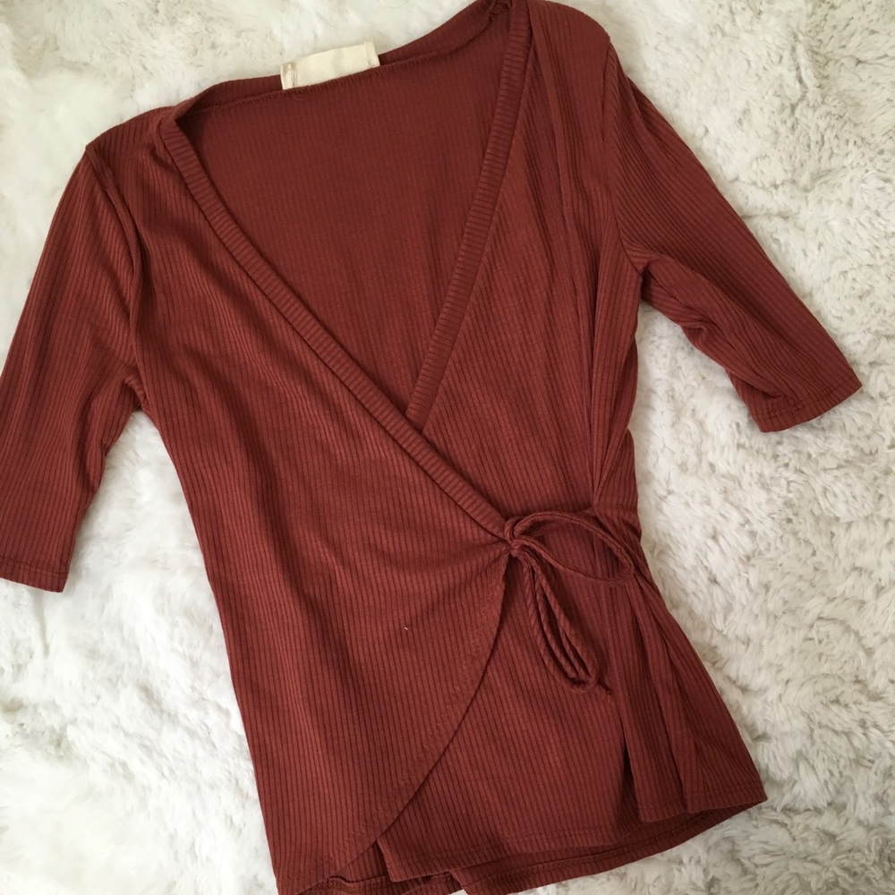 SUPER CUTE ORANGY TOP